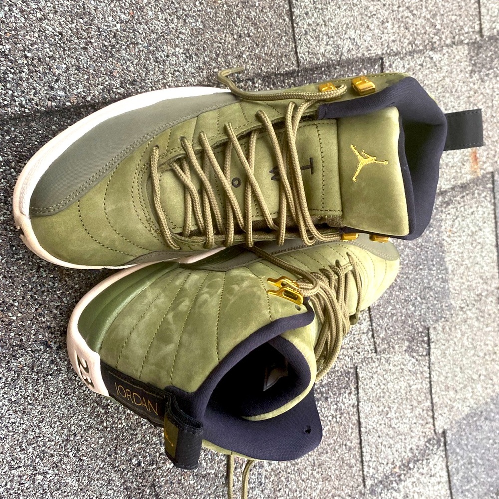 Green and white jordan’s, class of 2003